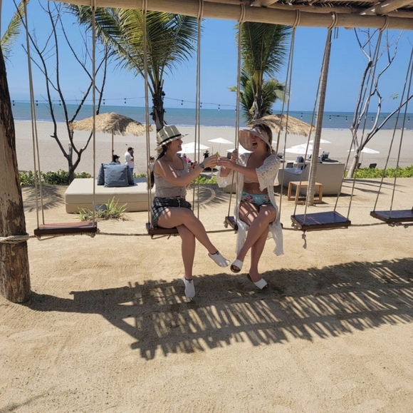 Meet your Posher, Kimberly - Picture 10 of 15